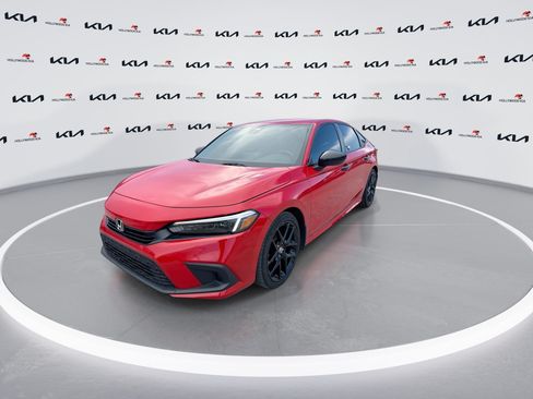 Used 2023 Honda Civic Sport image 4