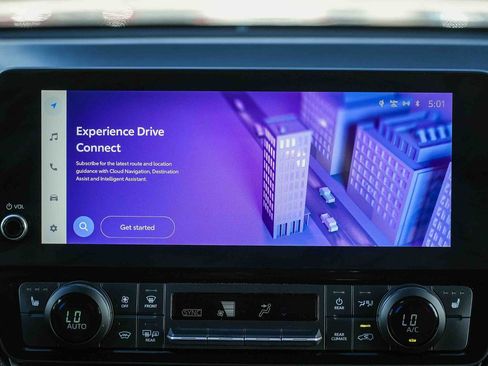 Certified 2024 Toyota Grand Highlander XLE image 17