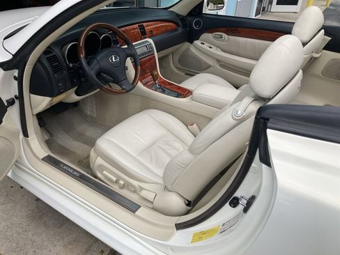 Used 2006 Lexus SC 430 Convertible RWD image 14