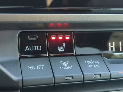 Used 2026 Toyota Camry SE image 14