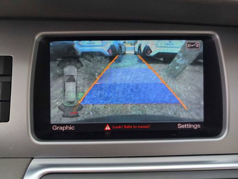 Used 2015 Audi Q7 3.0T Premium w/ Technology Package image 31