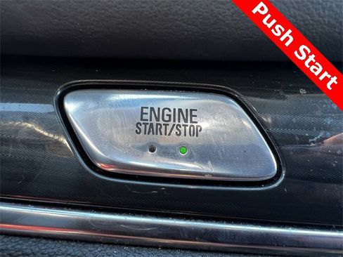 Used 2019 Buick Enclave Essence image 32