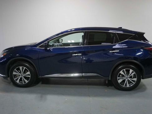 Used 2024 Nissan Murano SV image 2