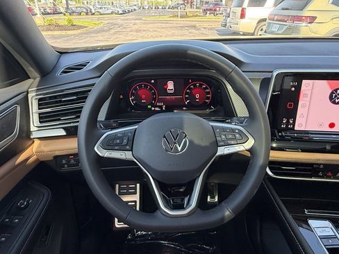 New 2026 Volkswagen Atlas Cross Sport SEL R-Line AWD/4WD image 11