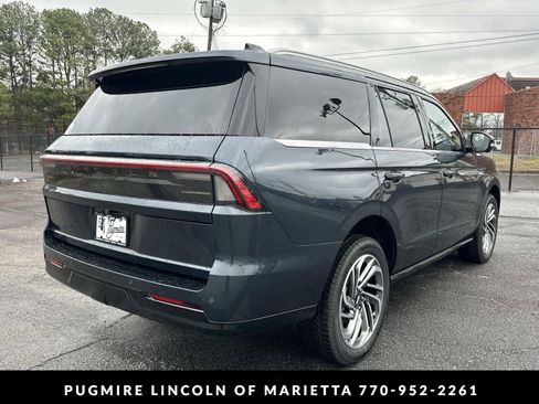 New 2026 Lincoln Navigator Reserve AWD/4WD image 7