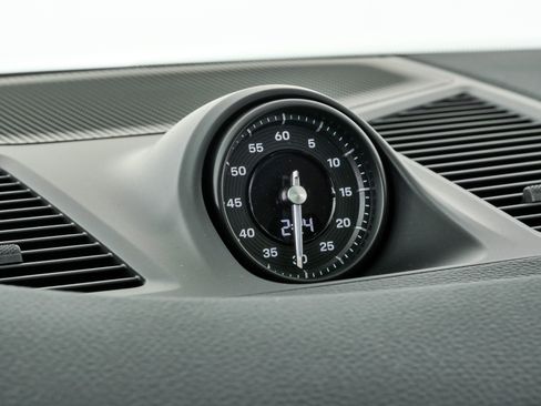 New 2026 Porsche Cayenne Coupe AWD/4WD image 17