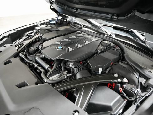 Used 2023 BMW 760i xDrive w/ Executive Package image 44