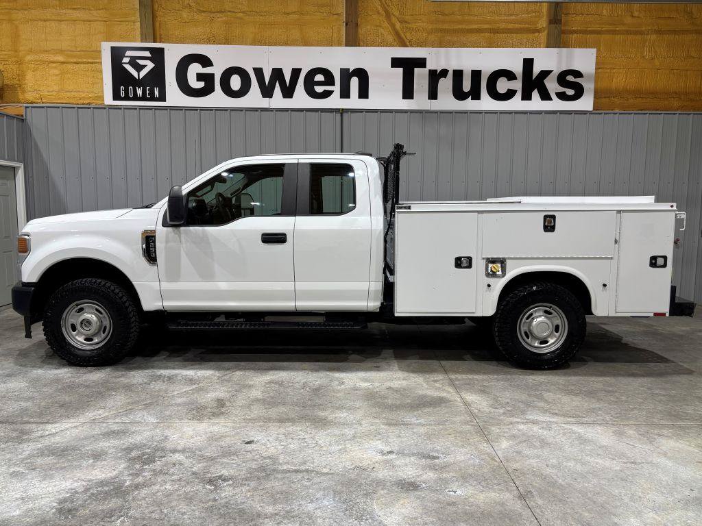 Used 2021 Ford F250 XL w/ Power Equipment Group AWD/4WD image 2