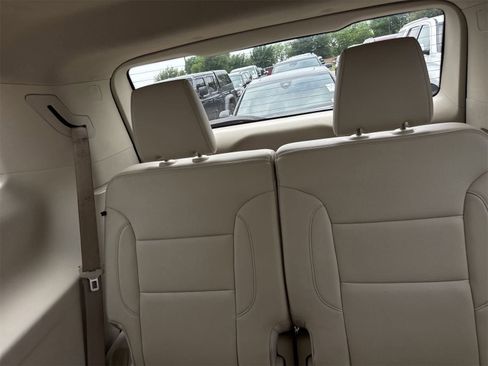 Used 2023 GMC Acadia Denali FWD image 6