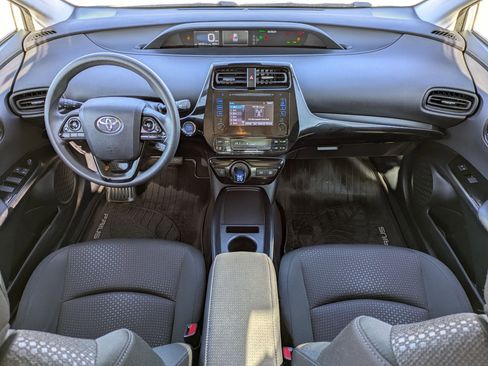 Used 2019 Toyota Prius AWD image 15