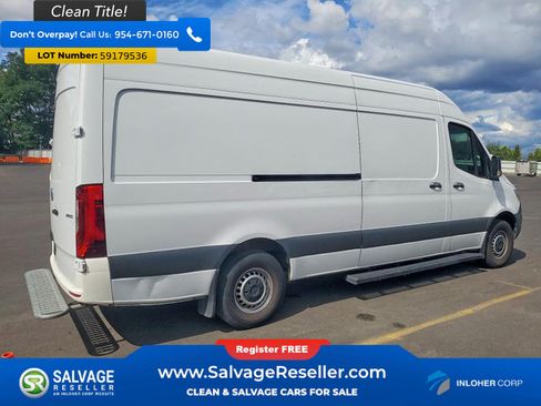 Used 2023 Mercedes-Benz Sprinter 2500 image 4