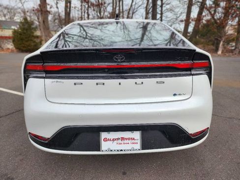 New 2026 Toyota Prius XLE image 5