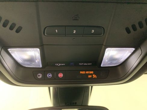 Used 2022 Chevrolet Blazer RS w/ Enhanced Convenience Package image 23