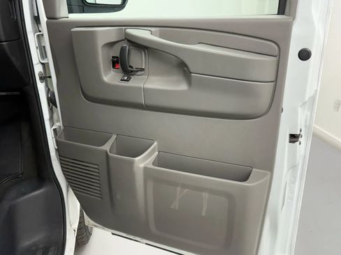 Used 2012 Chevrolet Express 3500 LT w/ LT Preferred Equipment Group image 13