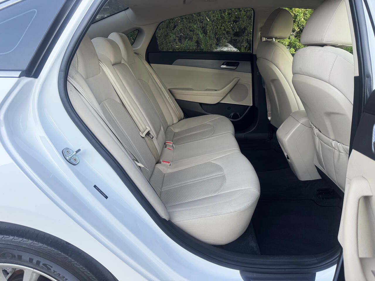 Used 2018 Hyundai Sonata SE FWD image 13