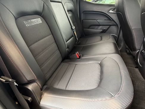 Used 2015 GMC Canyon SLE w/ All-Terrain Package AWD/4WD image 37