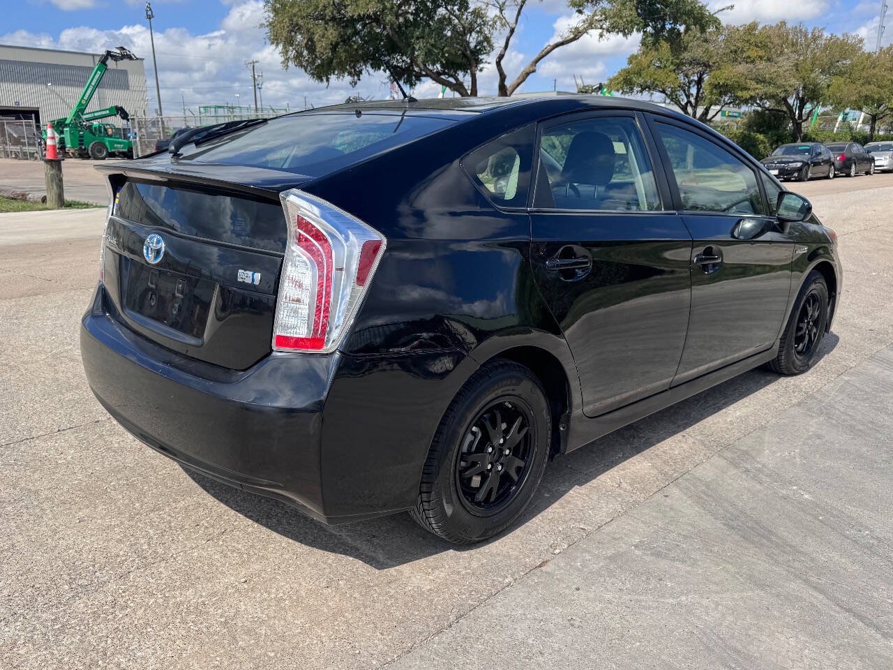Used 2015 Toyota Prius Two FWD image 5