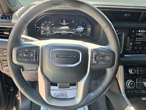 Used 2024 GMC Yukon Denali w/ Max Trailering Package AWD/4WD image 13