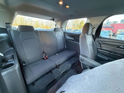 Used 2016 GMC Acadia SLE image 50