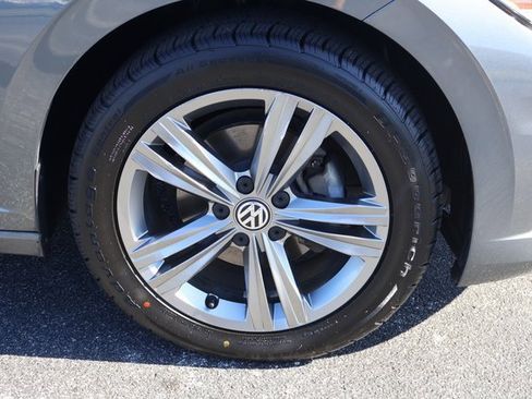 Used 2019 Volkswagen Jetta R-Line image 9