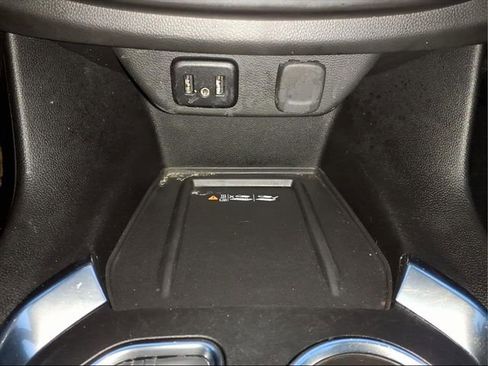 Used 2023 Chevrolet Traverse LT w/ LPO, Floor Liner Package image 21