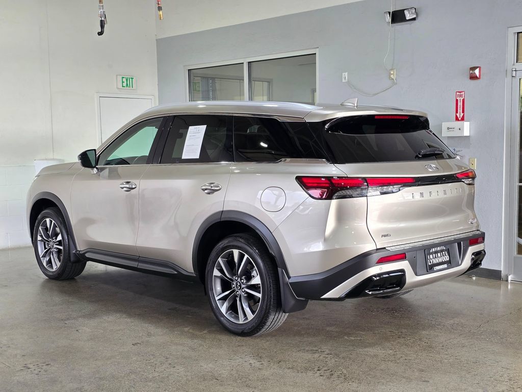 Certified 2023 INFINITI QX60 Luxe w/ Cargo Package AWD/4WD image 6