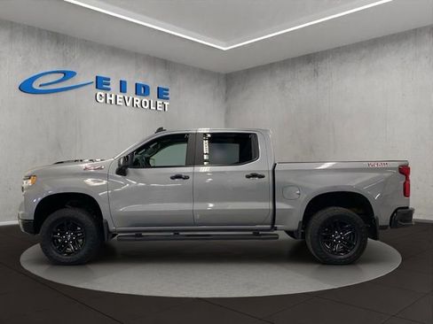 Used 2024 Chevrolet Silverado 1500 LT Trail Boss w/ Convenience Package II AWD/4WD image 11
