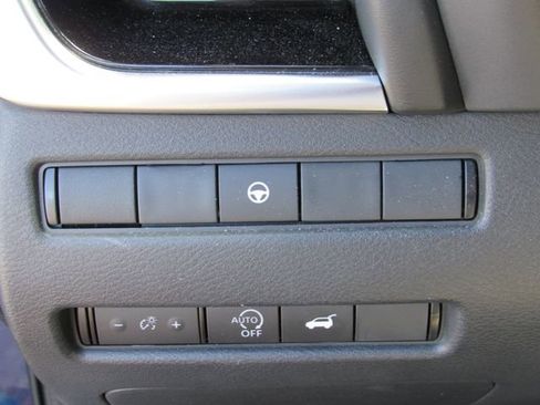 Certified 2023 Nissan Rogue SL w/ SL Premium Package AWD/4WD image 30