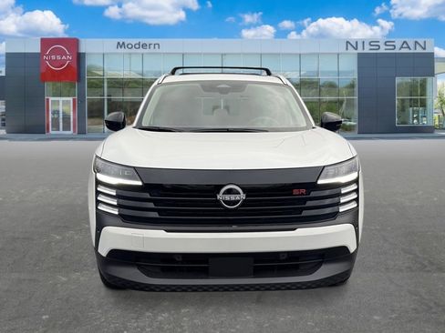 New 2026 Nissan Kicks SR w/ SR Premium Package FWD image 8