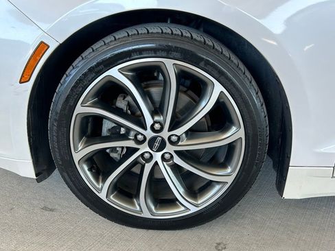 Used 2019 Lincoln MKZ Reserve w/ Reserve Plus Package image 29