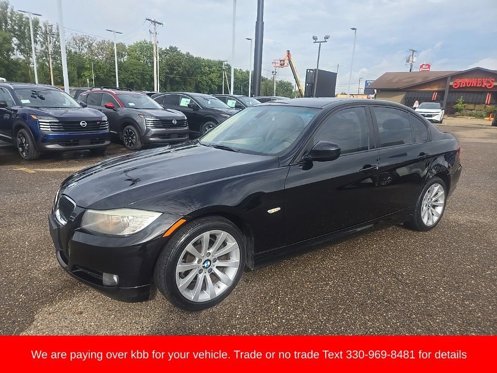 Used 2011 BMW 328i Sedan RWD image 3
