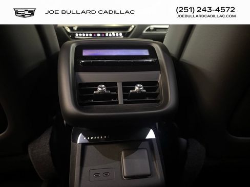 New 2026 Cadillac Lyriq V w/ LPO, Floor Liner Package AWD/4WD image 17