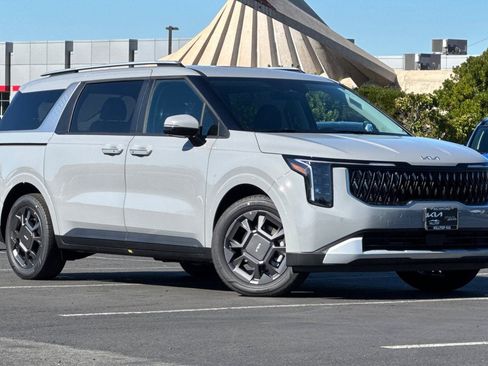 New 2026 Kia Carnival EX image 2