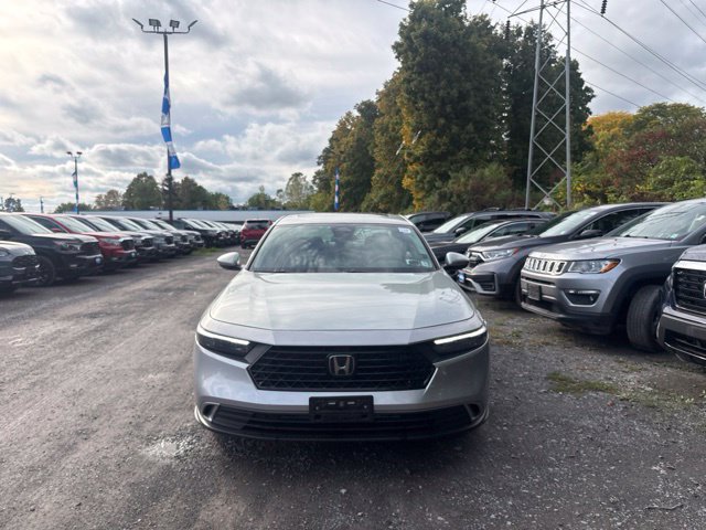 Used 2024 Honda Accord EX image 3