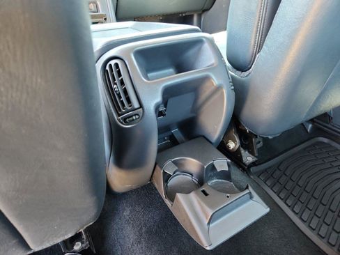 Used 2001 Chevrolet Silverado 2500 LT w/ Off-Road Skid Plate Pkg AWD/4WD image 12