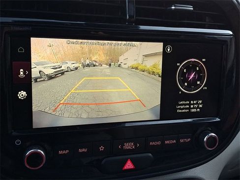 Used 2022 Kia Soul EX image 18