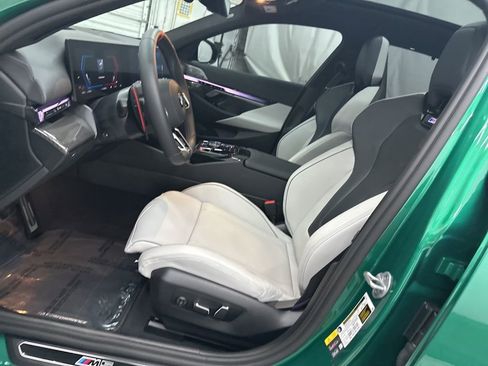 Used 2026 BMW M5 w/ Executive Package image 20