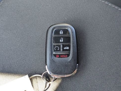 Used 2025 Honda Civic Sport image 31