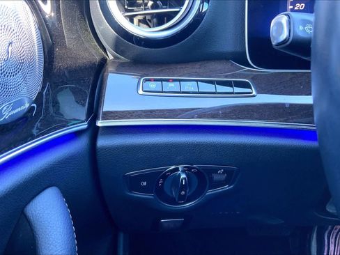 Used 2020 Mercedes-Benz E 450 E 450 image 34