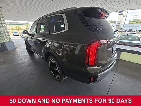 Used 2025 Kia Telluride S FWD image 8