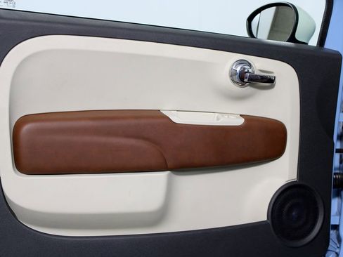 Used 2019 FIAT 500 Lounge image 7