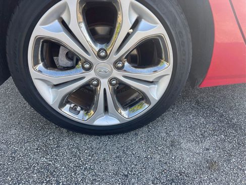 Used 2013 Hyundai Elantra GT w/ Style Pkg FWD image 16