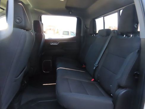Used 2022 Chevrolet Silverado 1500 LT w/ Convenience Package II AWD/4WD image 22