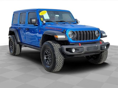 Used 2024 Jeep Wrangler Unlimited Rubicon w/ XTREMEE 35" Tire Package image 3