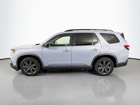 Certified 2023 Honda Pilot Sport image 8