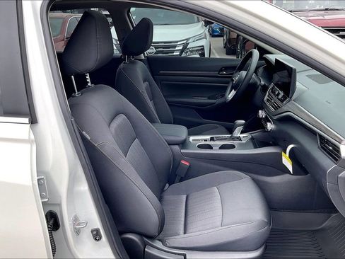 New 2026 Nissan Altima 2.5 SV w/ SV Premium Package AWD/4WD image 32