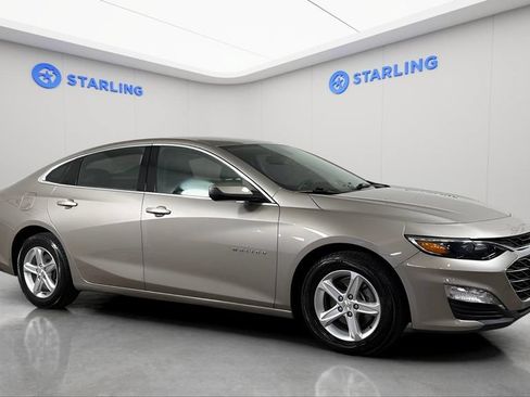 Used 2024 Chevrolet Malibu LT FWD image 12