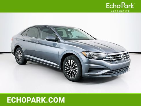 Used 2021 Volkswagen Jetta FWD image 1
