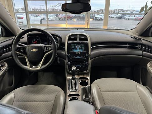 Used 2016 Chevrolet Malibu LT image 23
