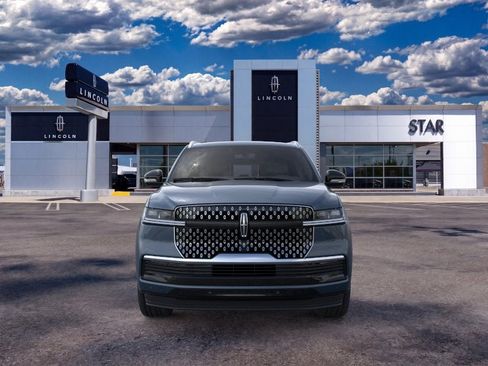 New 2026 Lincoln Navigator L Reserve AWD/4WD image 6